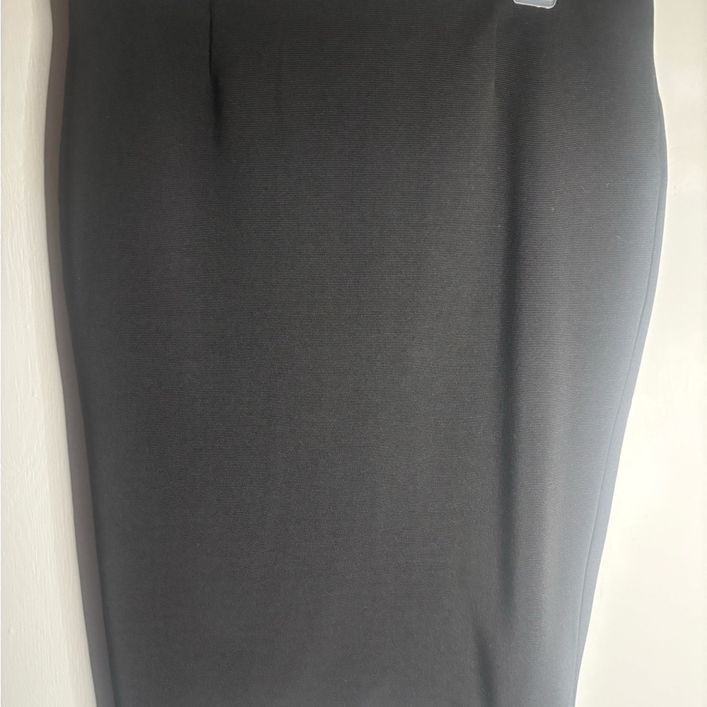 Classic Black Pencil Skirt Career wear, Gold zipper detail. No Flaws.